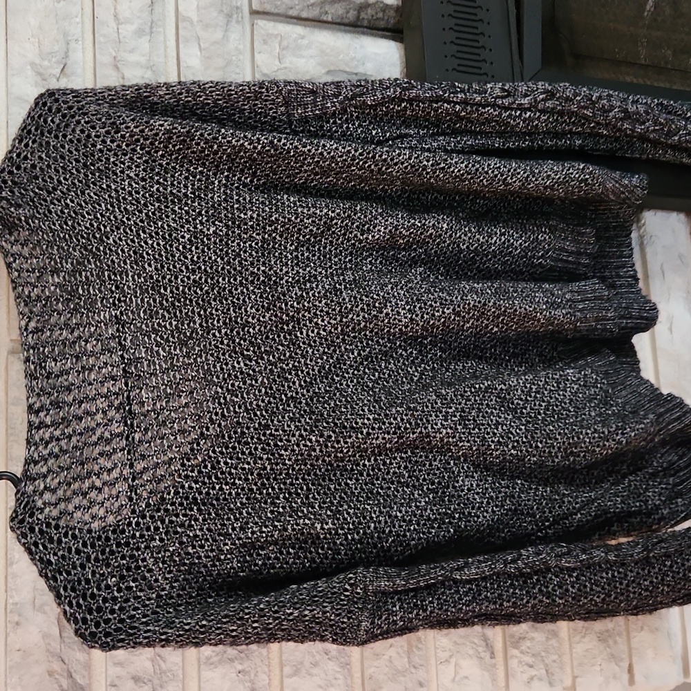 Sweater - Picture 4 of 4